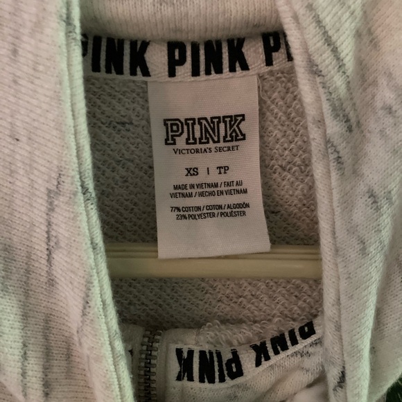 Like New! In Excellent Condition! PINK Victoria’s Secret Palm Tree Half Zip - Picture 2 of 3